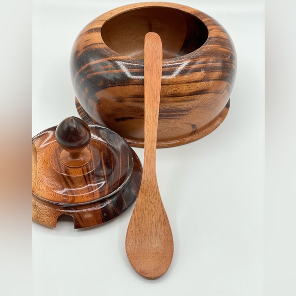 Beautiful Roatán Turned Wood Bowl w/ Lid and Spoon, 5” - Picture 3 of 8